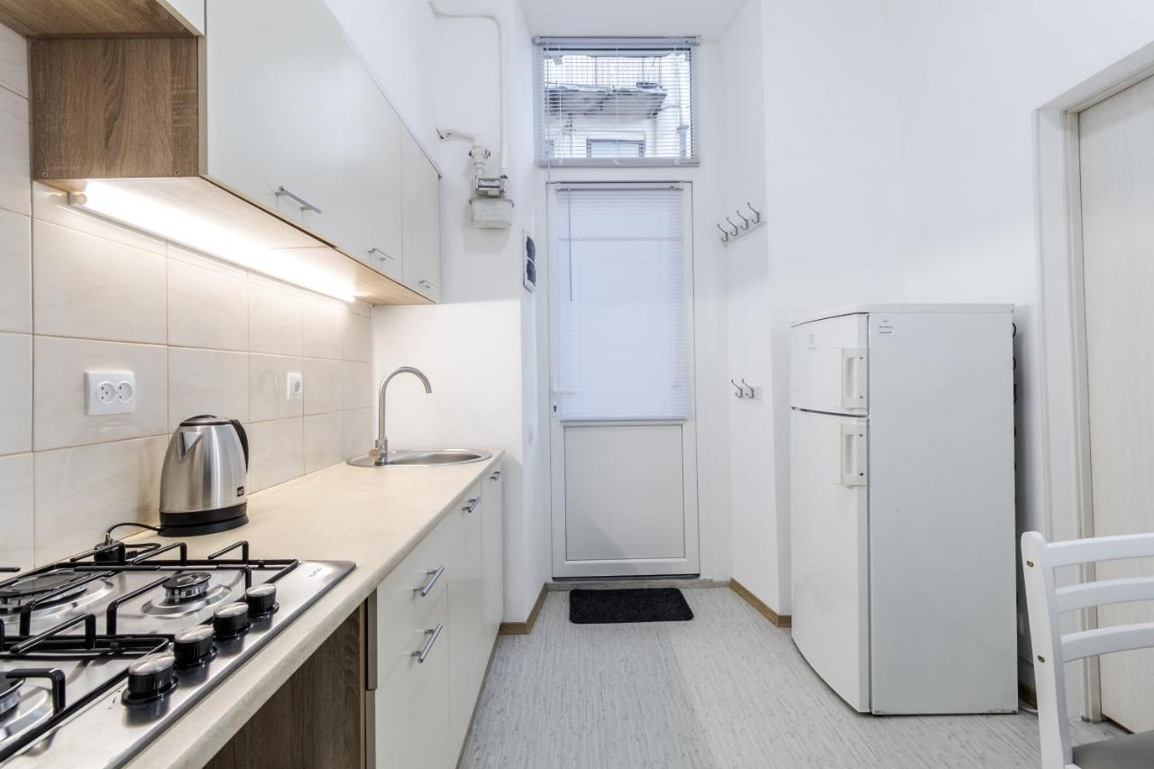 City Shalom Apartment Lviv Buitenkant foto